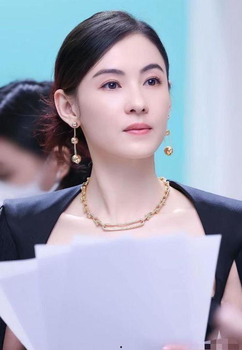 最新娱乐圈新闻爆料文,明星恋情曝光，幕后真相令人震惊！  第3张